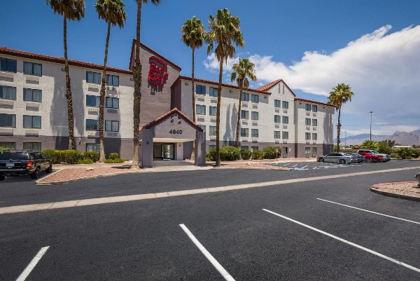 Red Roof Inn Tucson North - Marana image 3